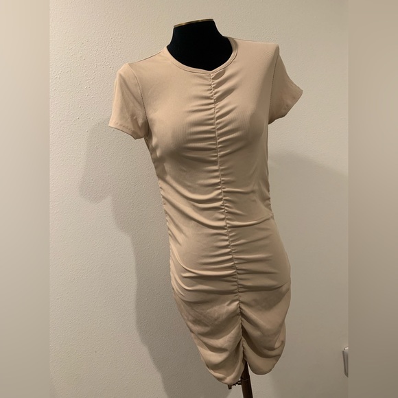 H&M - NWT dress - Picture 1 of 3